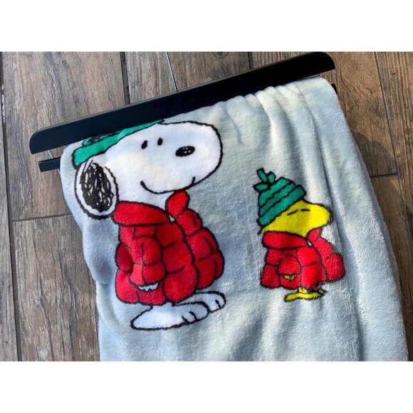 Peanuts SNOOPY Soft "Christmas Magic" 50inx70in Throw Blanket Collection - Picture 5 of 6